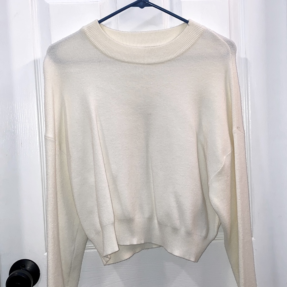 COTTON ON Cream Cropped Sweater SIZE M